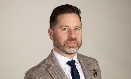 Þjónn, það er súpa  í minnisblaðinu mínu!