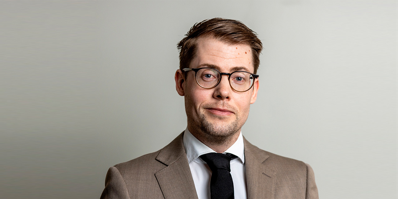 Skylda um  endurmenntun lögmanna