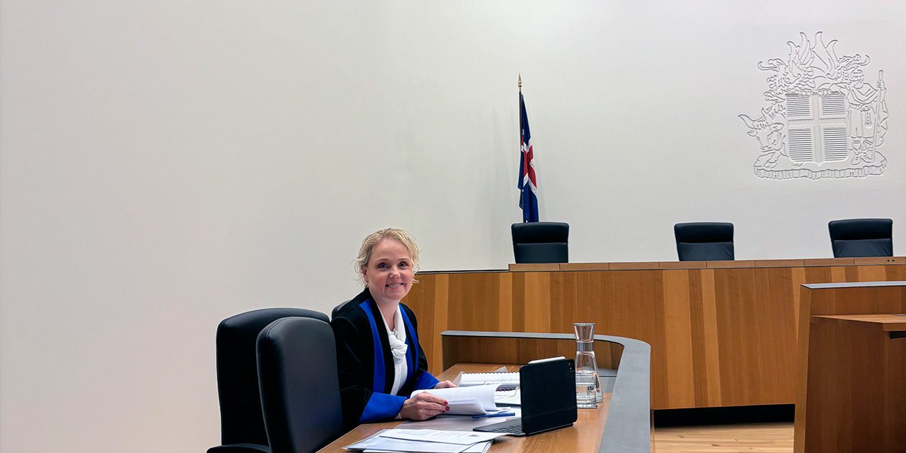 Hef ennþá brennandi áhuga  á lögfræði