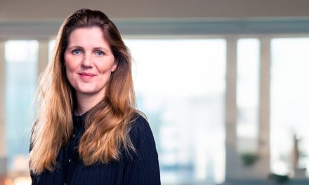 Lagaleg áhættustýring í  tækniþróun